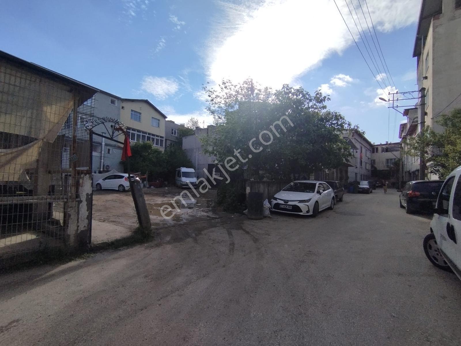 Hamitler Pazartesi Pazarına Karşı Kiralık Arsa - Görsel 3