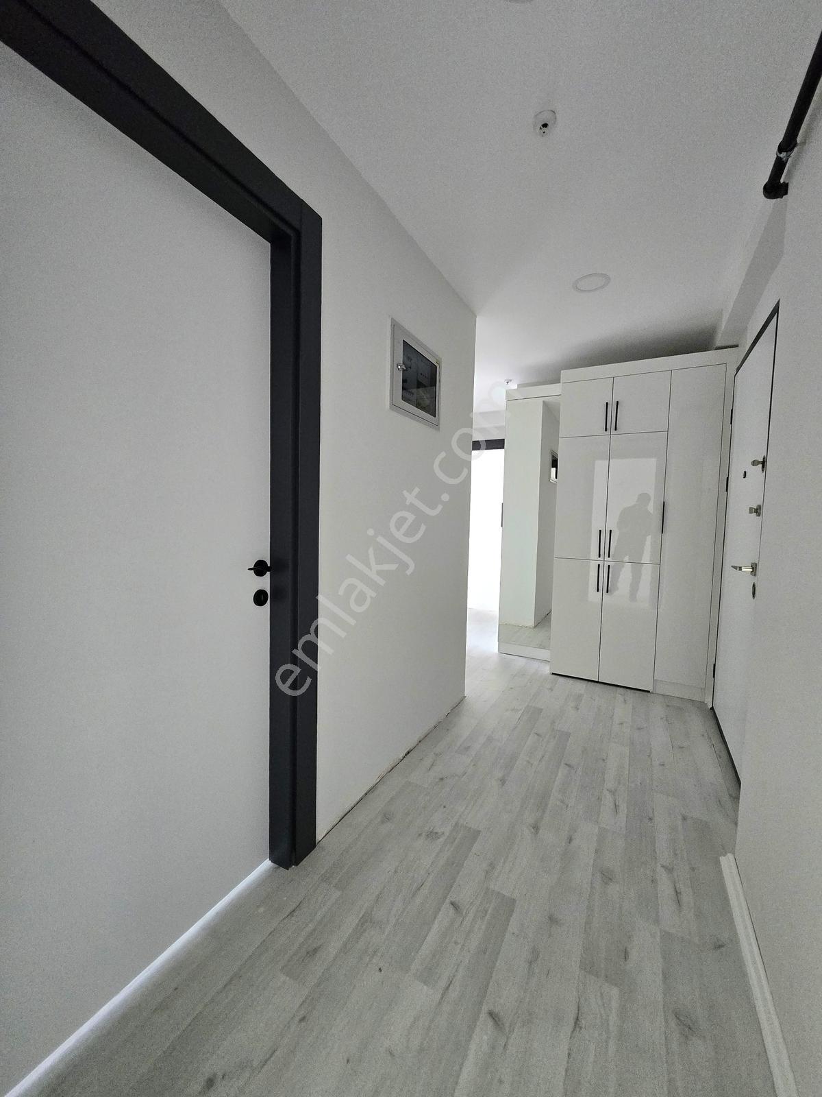 Garanti Emlak'tan, Havuzlu Sitede, 118 M², Güney Cephe, Kiralık. - Görsel 34