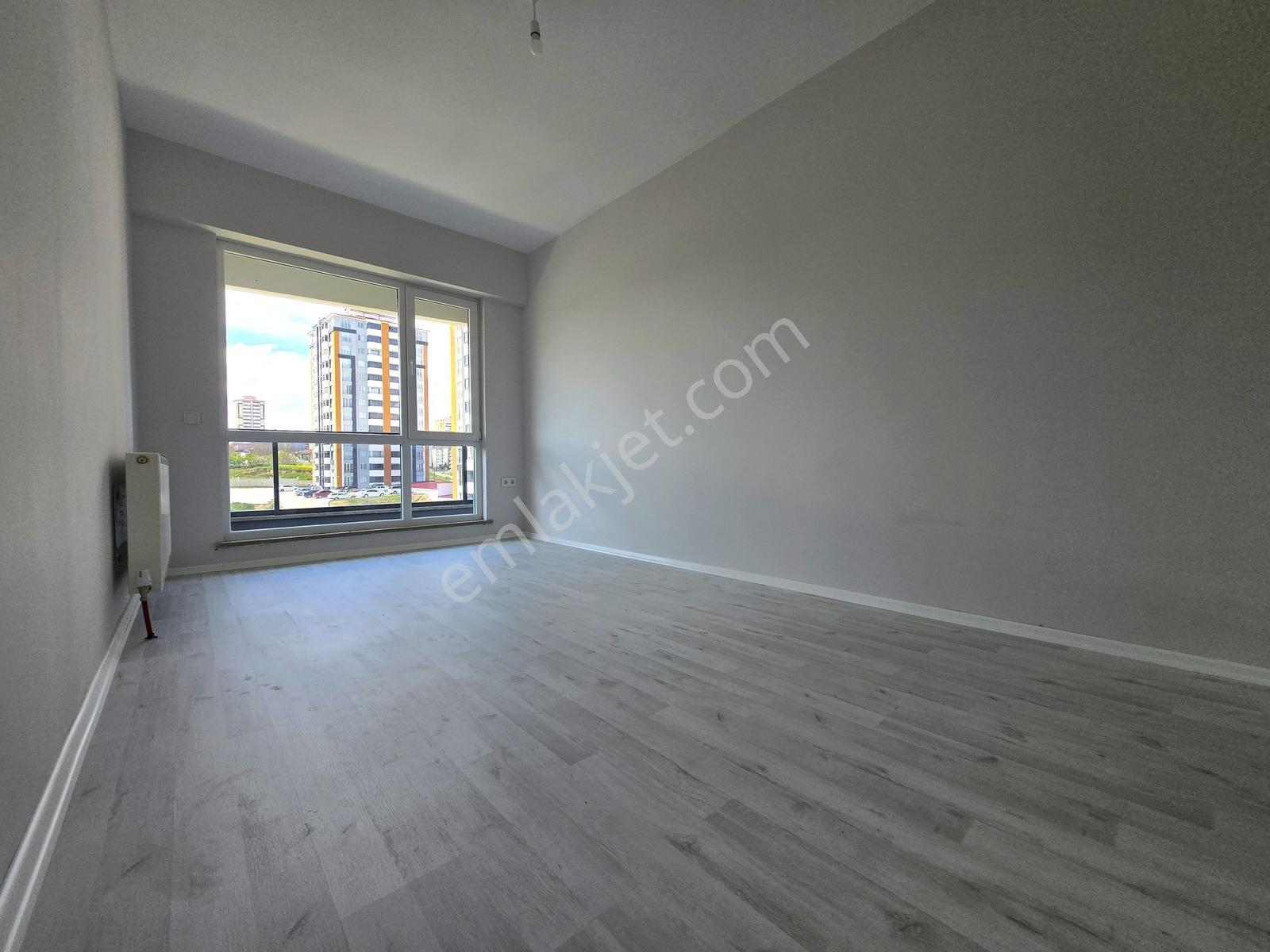 Garanti Emlak'tan, Havuzlu Sitede, 118 M², Güney Cephe, Kiralık. - Görsel 27