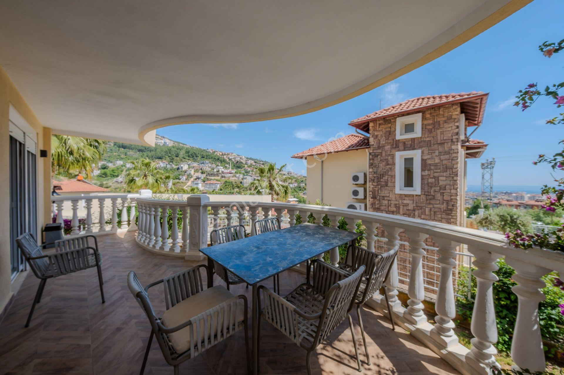 Alanya'da Full Deniz & Kale Manzaralı Prestij Villa "en/ru/de" - Görsel 18