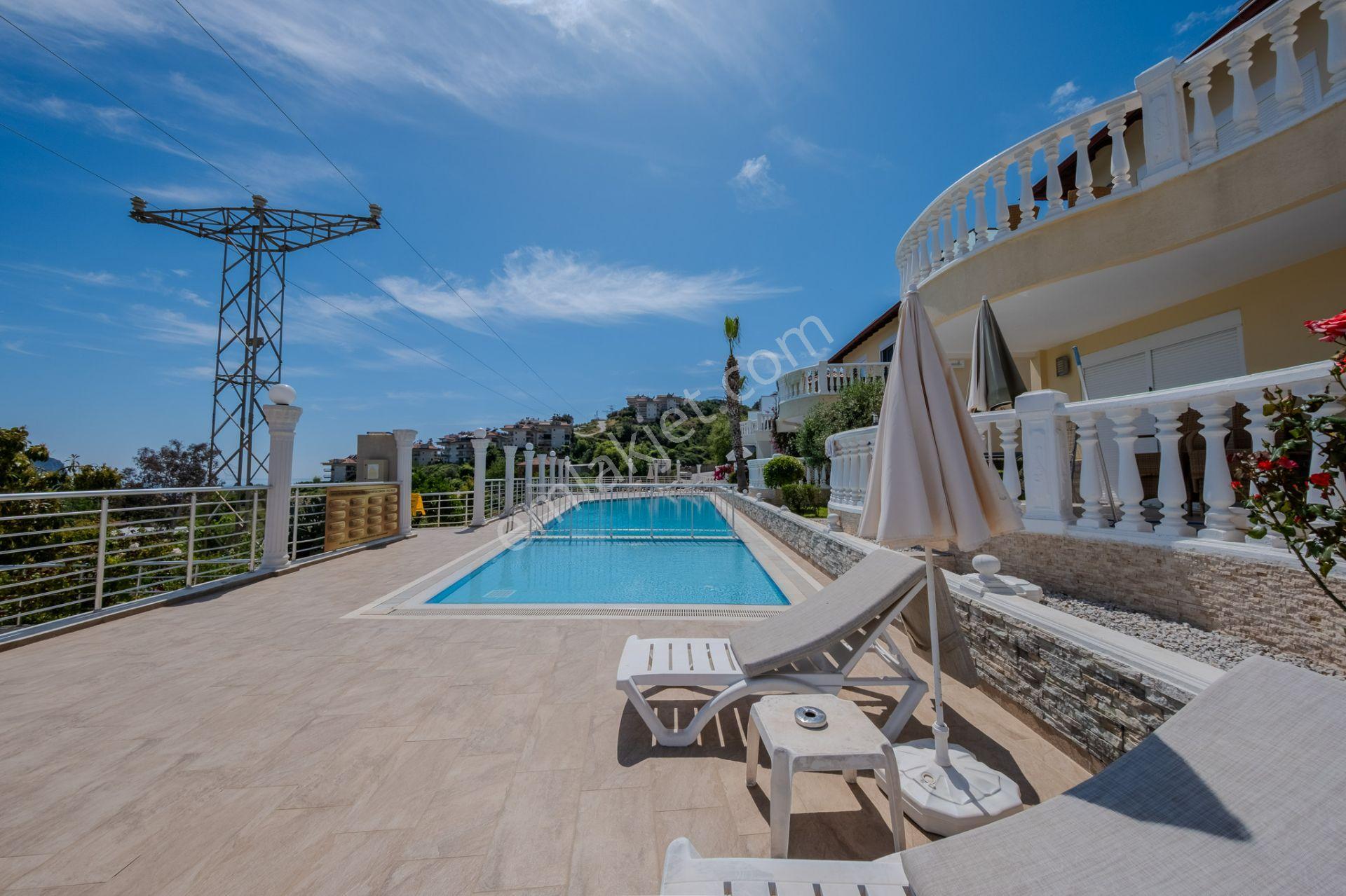 Alanya'da Full Deniz & Kale Manzaralı Prestij Villa "en/ru/de" - Görsel 34