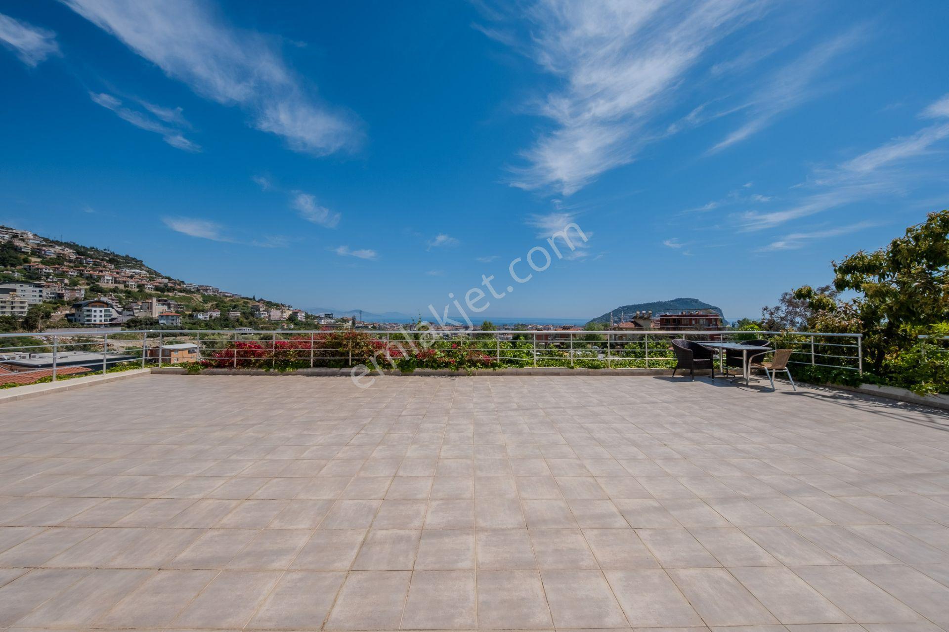 Alanya'da Full Deniz & Kale Manzaralı Prestij Villa "en/ru/de" - Görsel 35