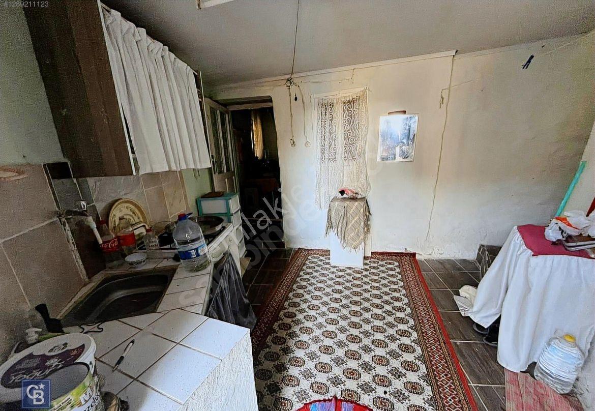 İzmir Bayındır Merkez Değerli Konumda Satılık Müstakil Ev - Görsel 10