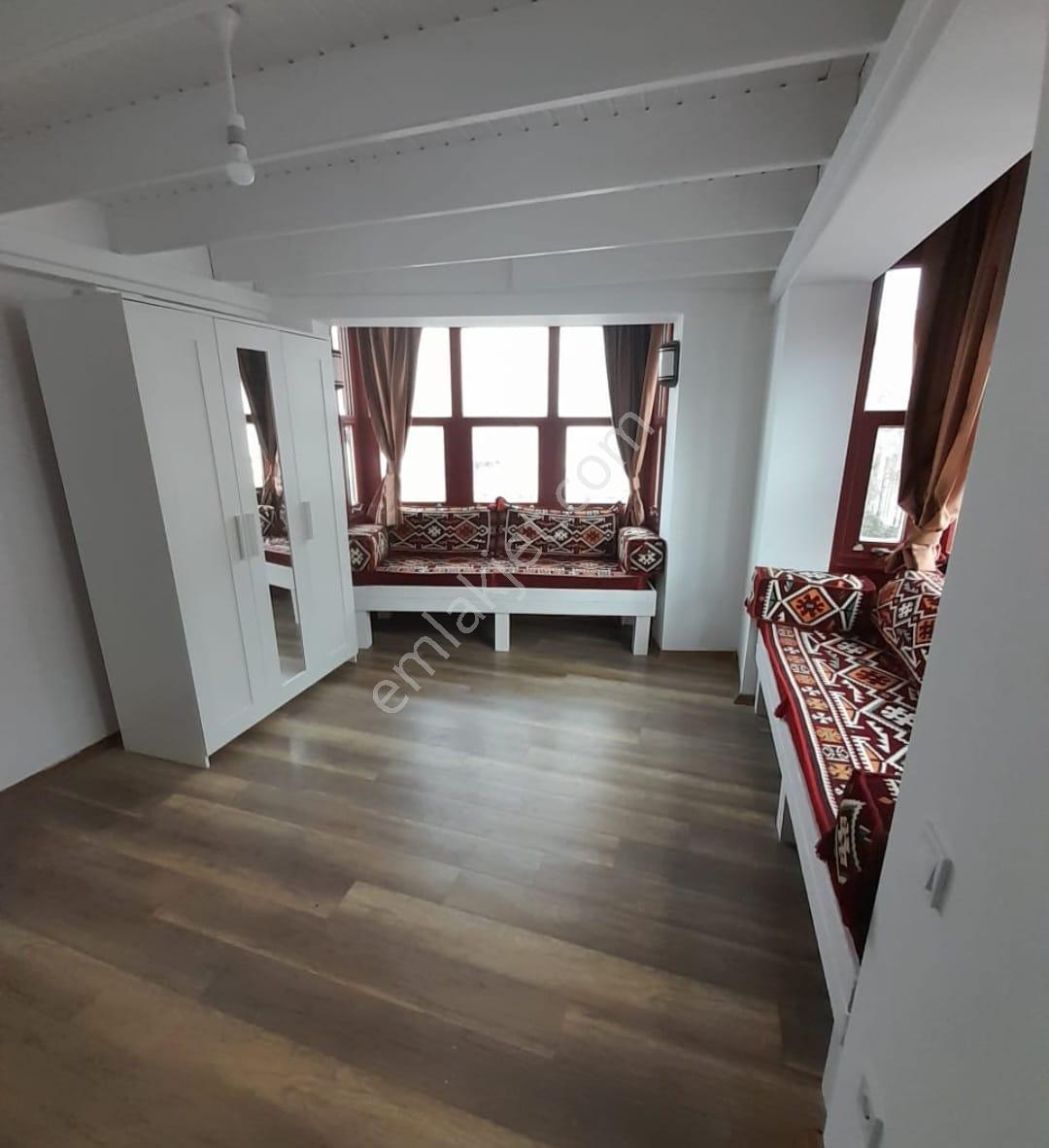Çeşme Musalla Merkezde Köşe Konumlu Satılık 2+1 Dubleks Daire - Görsel 9