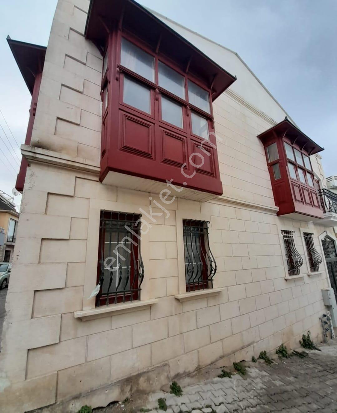 Çeşme Musalla Merkezde Köşe Konumlu Satılık 2+1 Dubleks Daire - Görsel 3