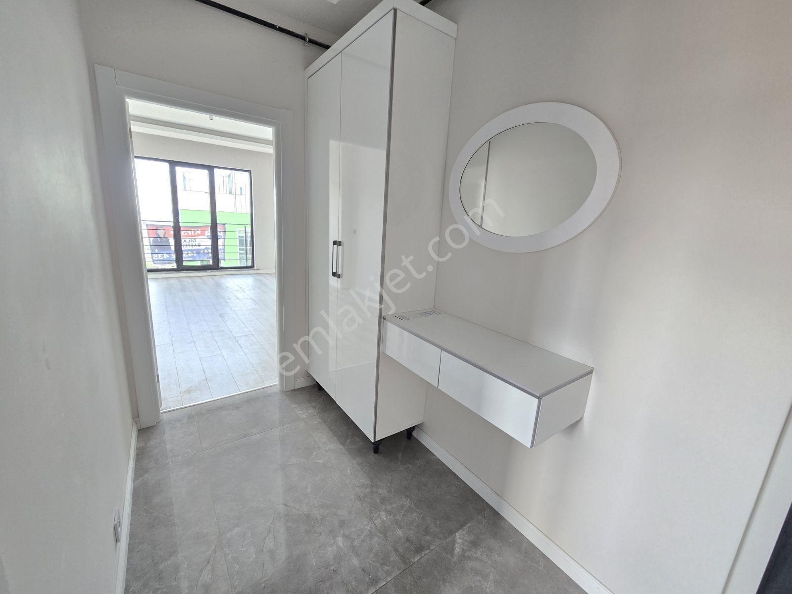 Doğa Koleji Karşısında Deniz Manzaralı Kiralık 2+1 - Görsel 13