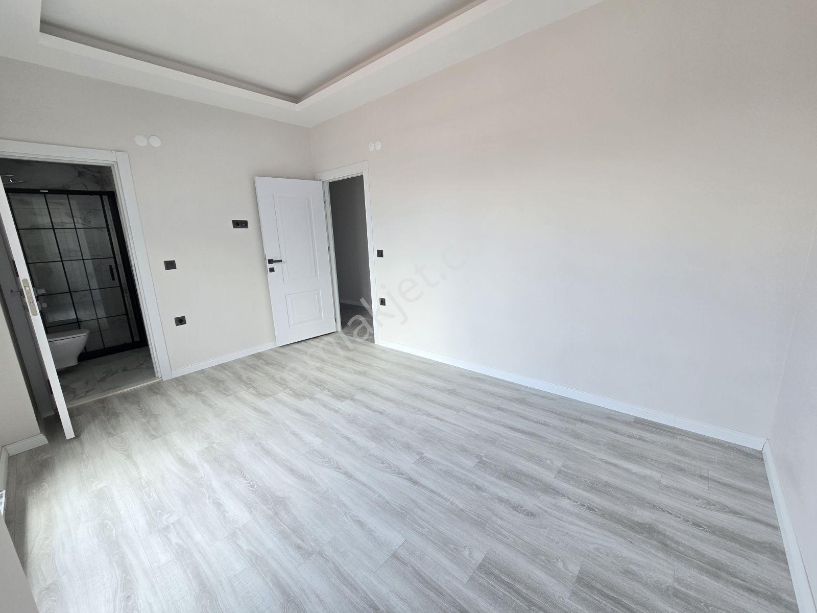 Doğa Koleji Karşısında Deniz Manzaralı Kiralık 2+1 - Görsel 8