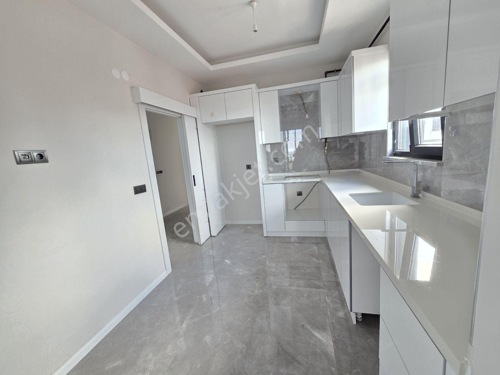 Doğa Koleji Karşısında Deniz Manzaralı Kiralık 2+1 - Görsel 18