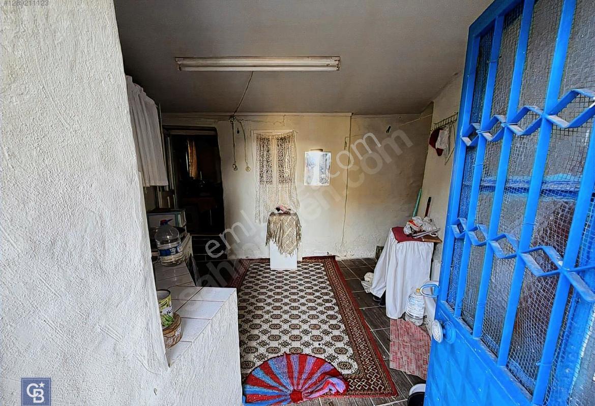 İzmir Bayındır Merkez Değerli Konumda Satılık Müstakil Ev - Görsel 21