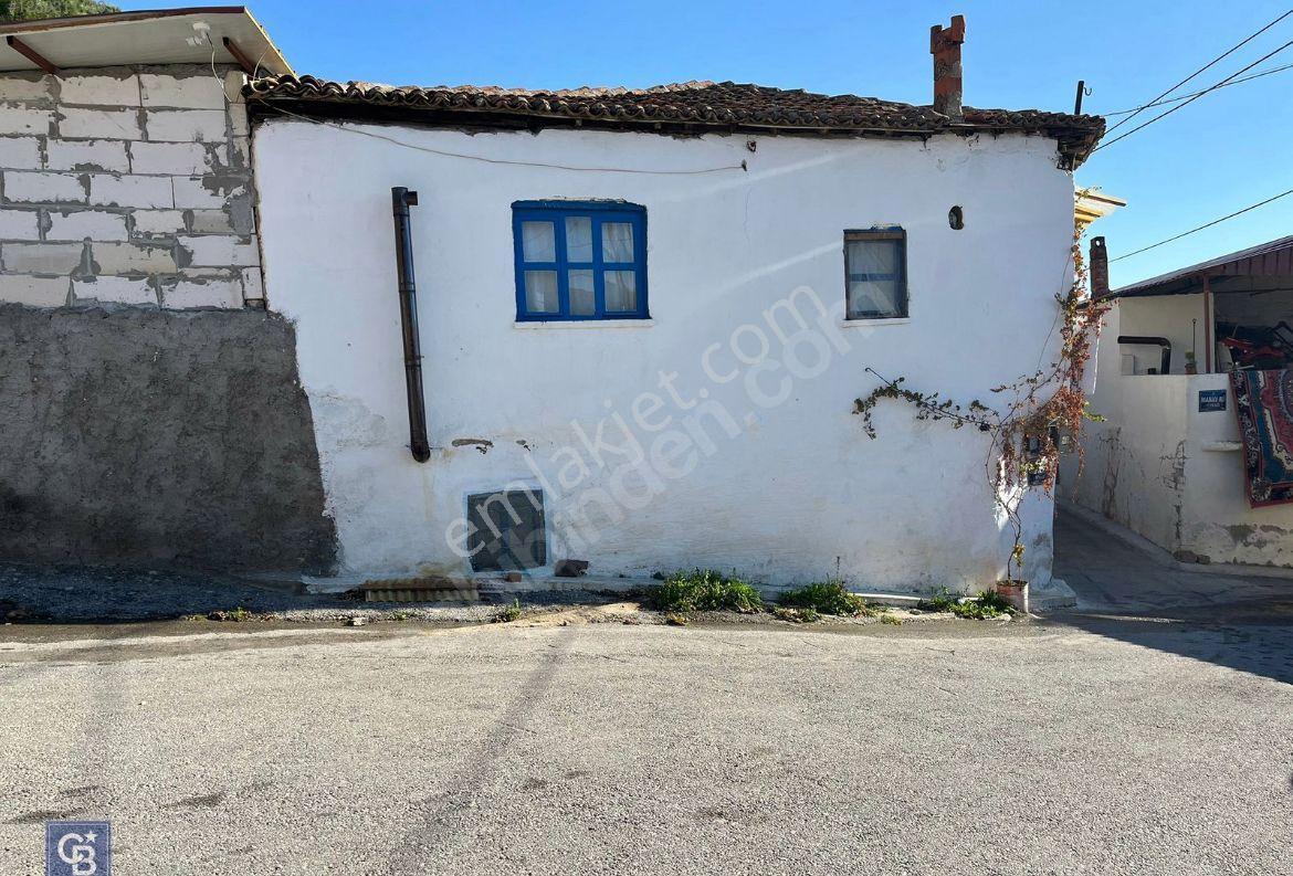 İzmir Bayındır Merkez Değerli Konumda Satılık Müstakil Ev - Görsel 24