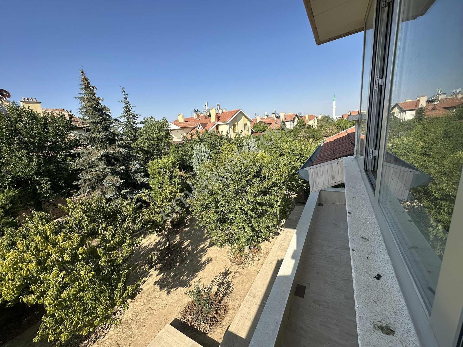 Meramın Gözdesi Lalebahçede Ultra Geniş Satılık Villa - Görsel 12