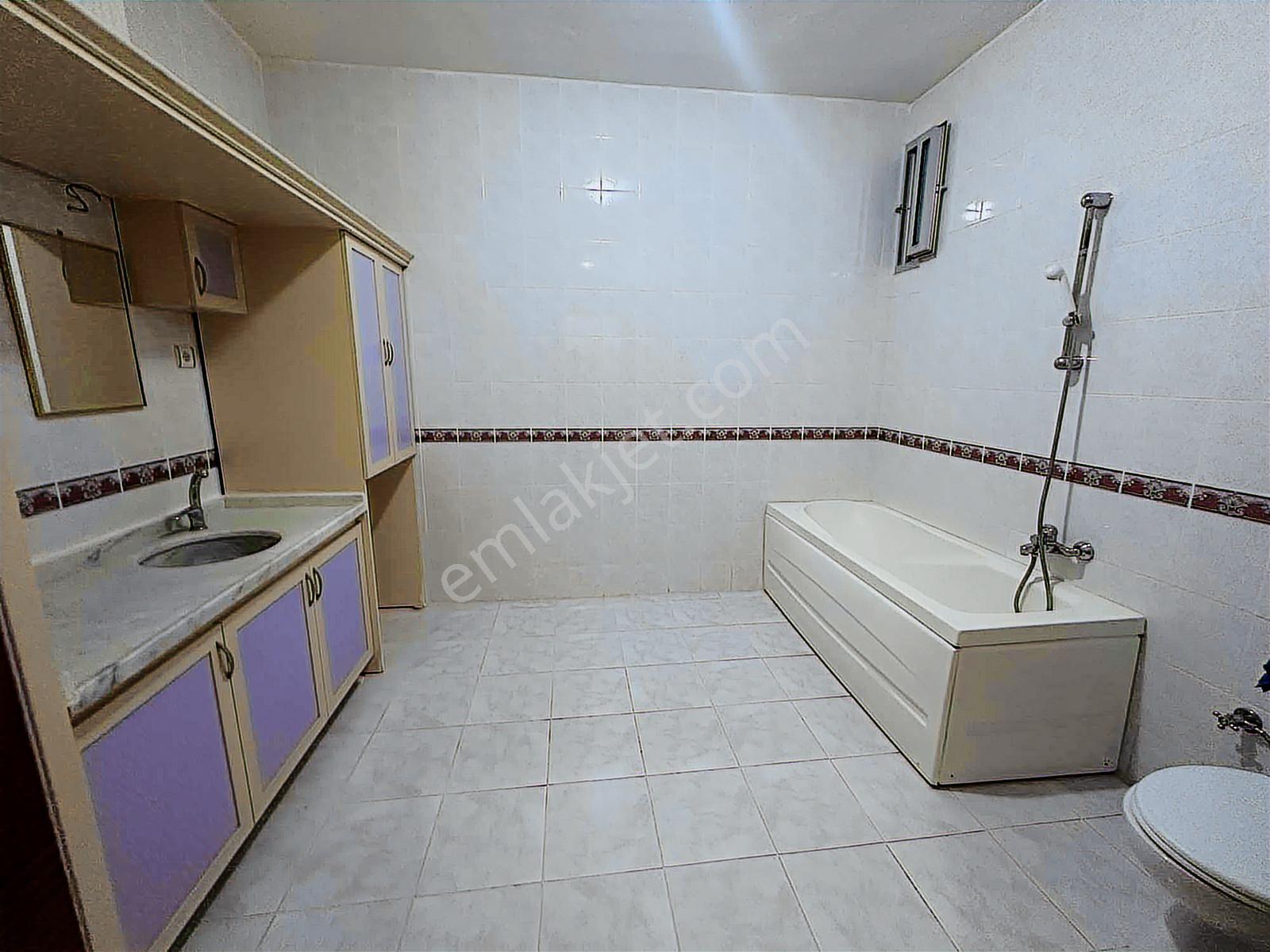 Meramın Gözdesi Lalebahçede Ultra Geniş Satılık Villa - Görsel 22