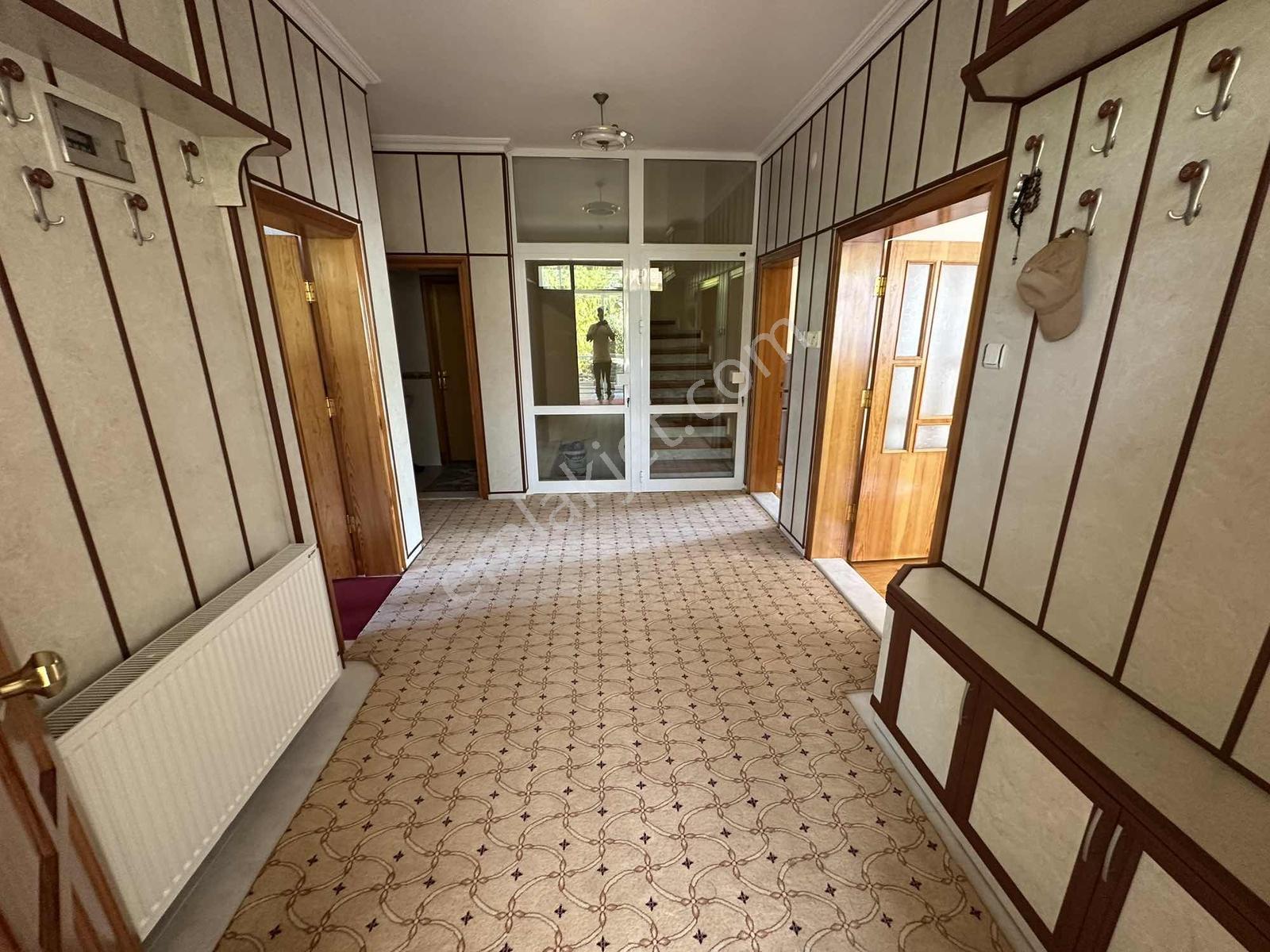Meramın Gözdesi Lalebahçede Ultra Geniş Satılık Villa - Görsel 16