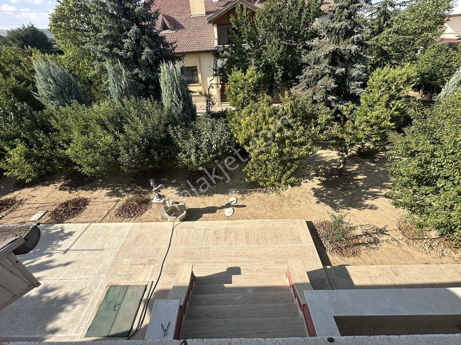 Meramın Gözdesi Lalebahçede Ultra Geniş Satılık Villa - Görsel 8