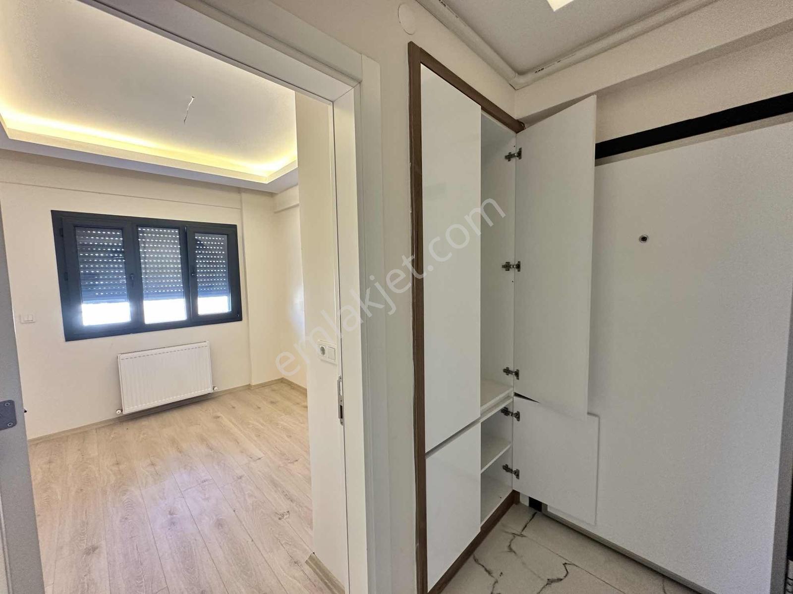 ( Bir Haftalığına Fiyat Düştü) Torbalıda Sağlık Ocağı Yanı Daire - Görsel 12
