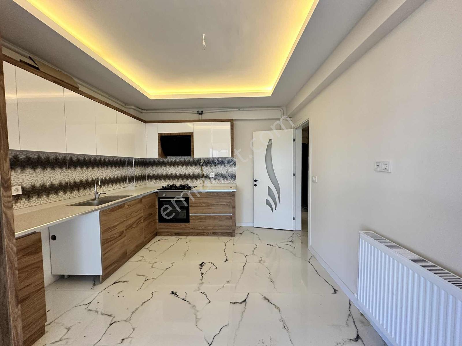 ( Bir Haftalığına Fiyat Düştü) Torbalıda Sağlık Ocağı Yanı Daire - Görsel 30