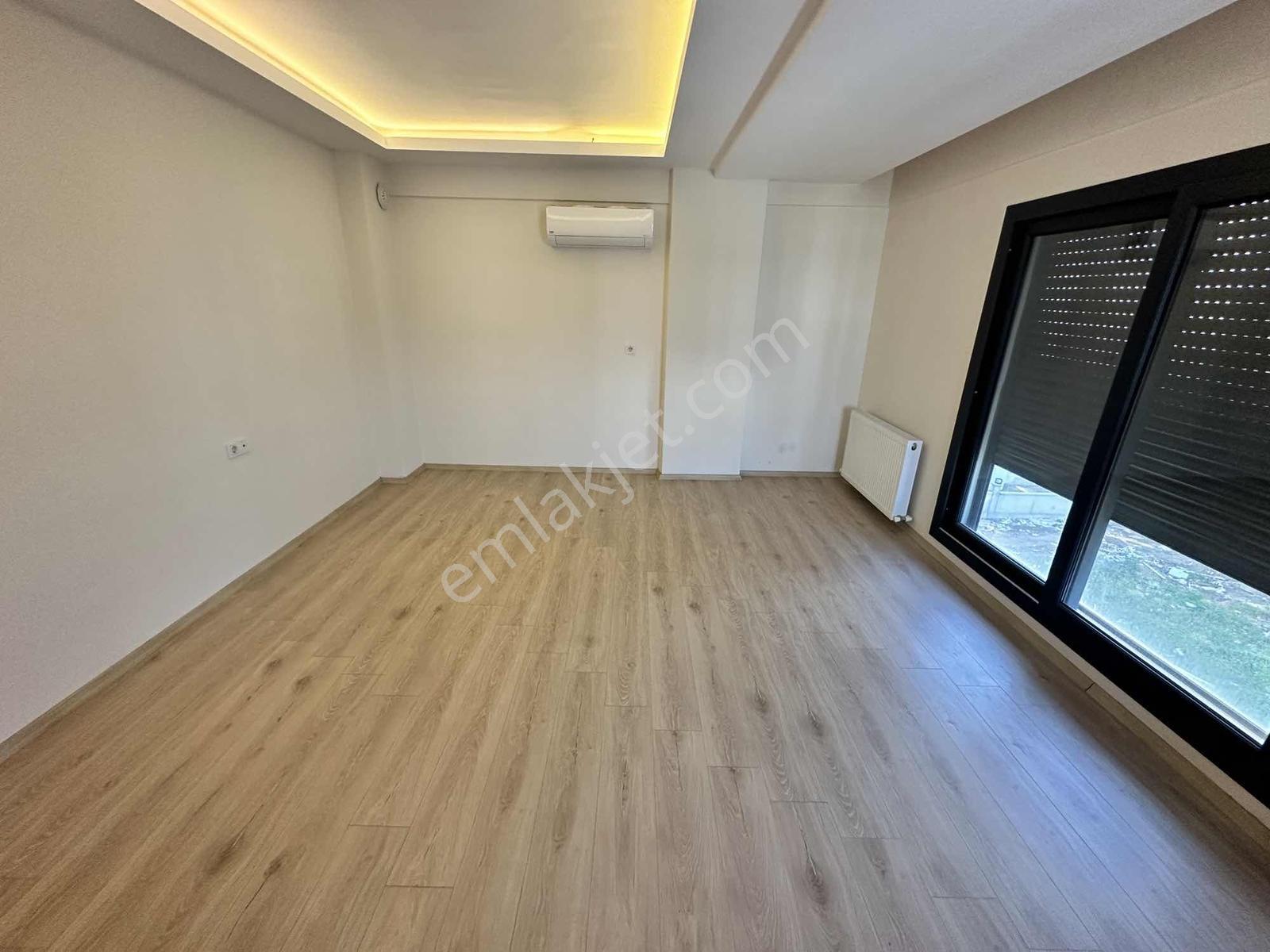 ( Bir Haftalığına Fiyat Düştü) Torbalıda Sağlık Ocağı Yanı Daire - Görsel 25
