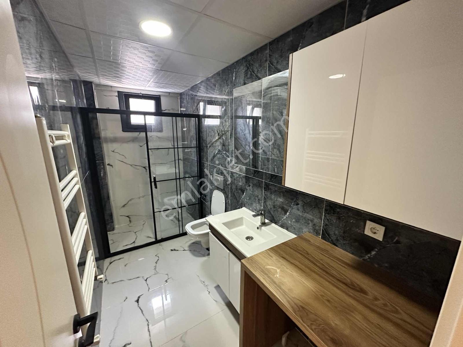( Bir Haftalığına Fiyat Düştü) Torbalıda Sağlık Ocağı Yanı Daire - Görsel 24