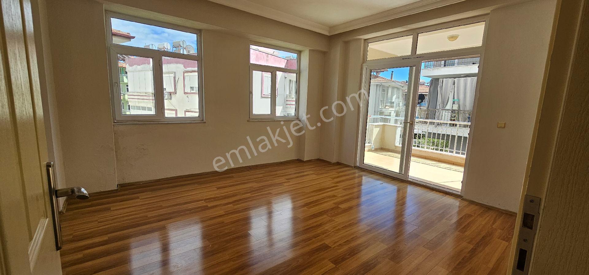 Sarılar Mahallesinde Kiralık Kapalı Mutfak Geniş 2+1 Daire - Görsel 17
