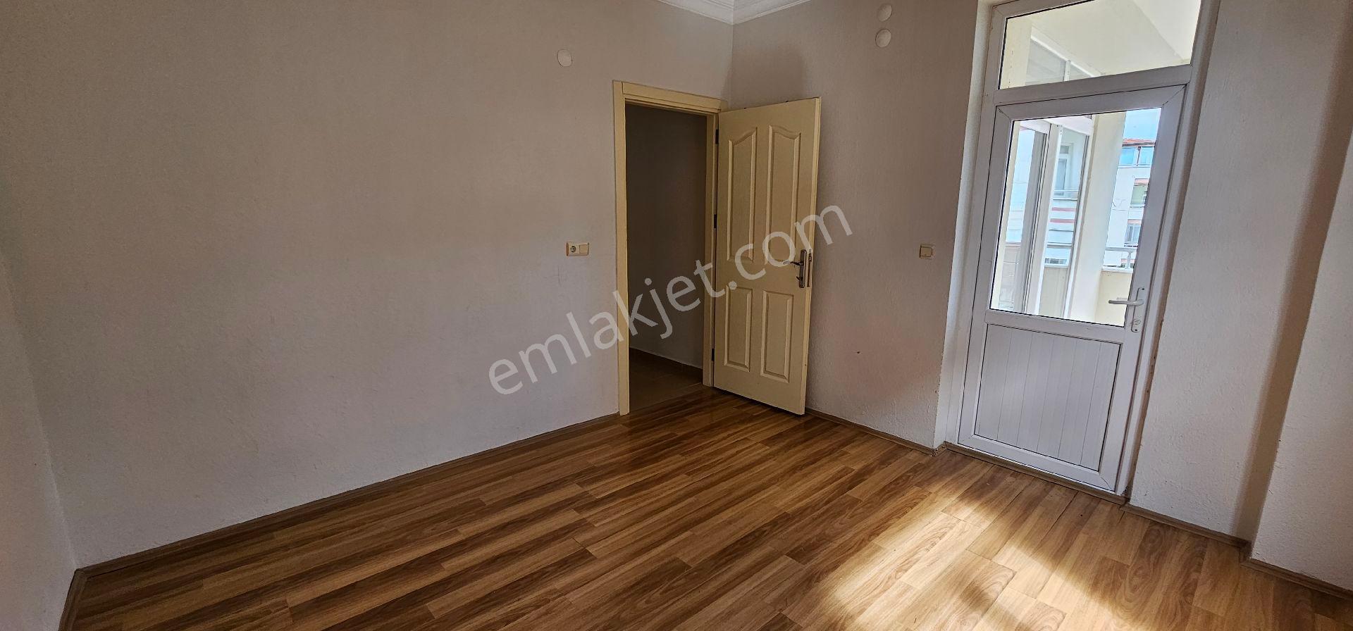Sarılar Mahallesinde Kiralık Kapalı Mutfak Geniş 2+1 Daire - Görsel 26