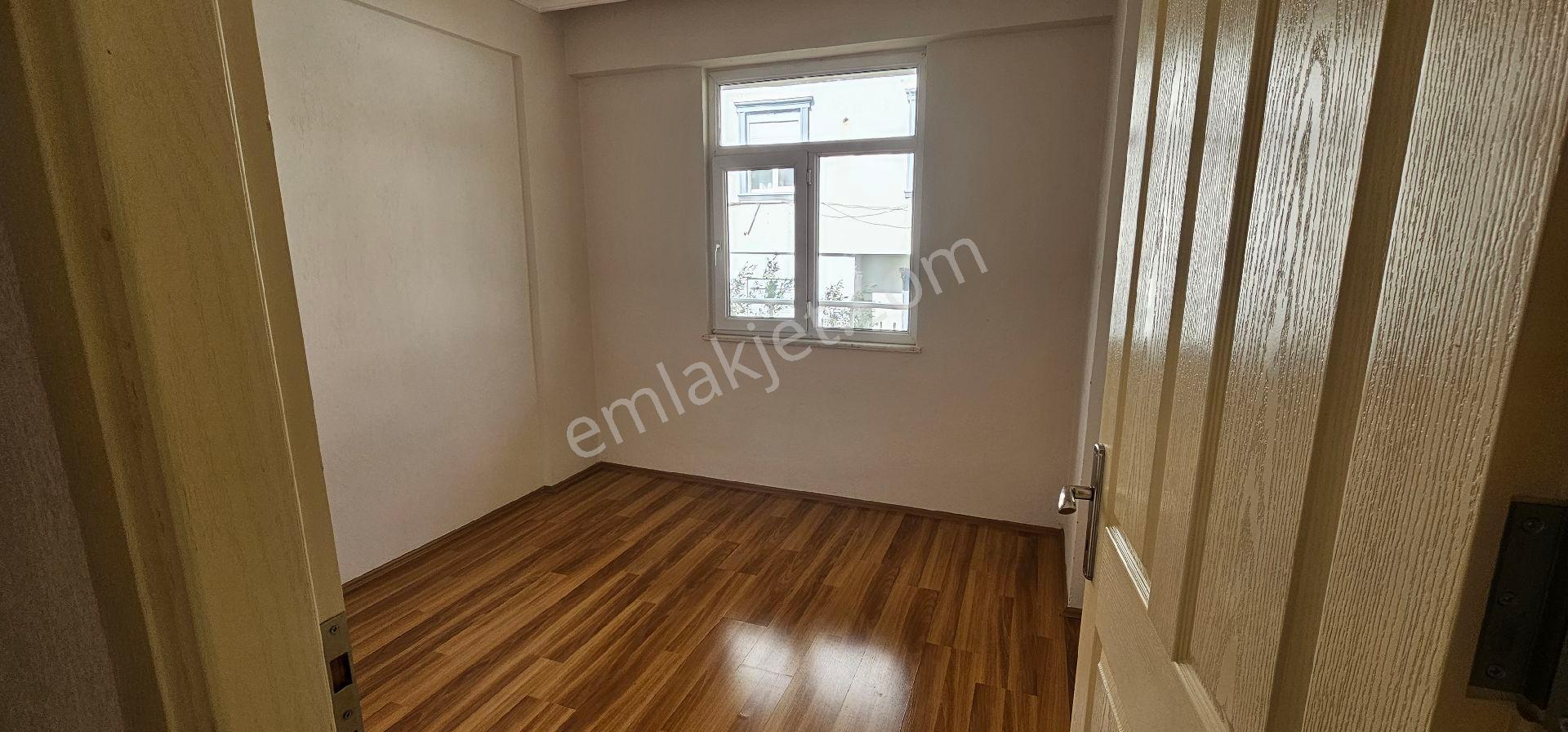 Sarılar Mahallesinde Kiralık Kapalı Mutfak Geniş 2+1 Daire - Görsel 8