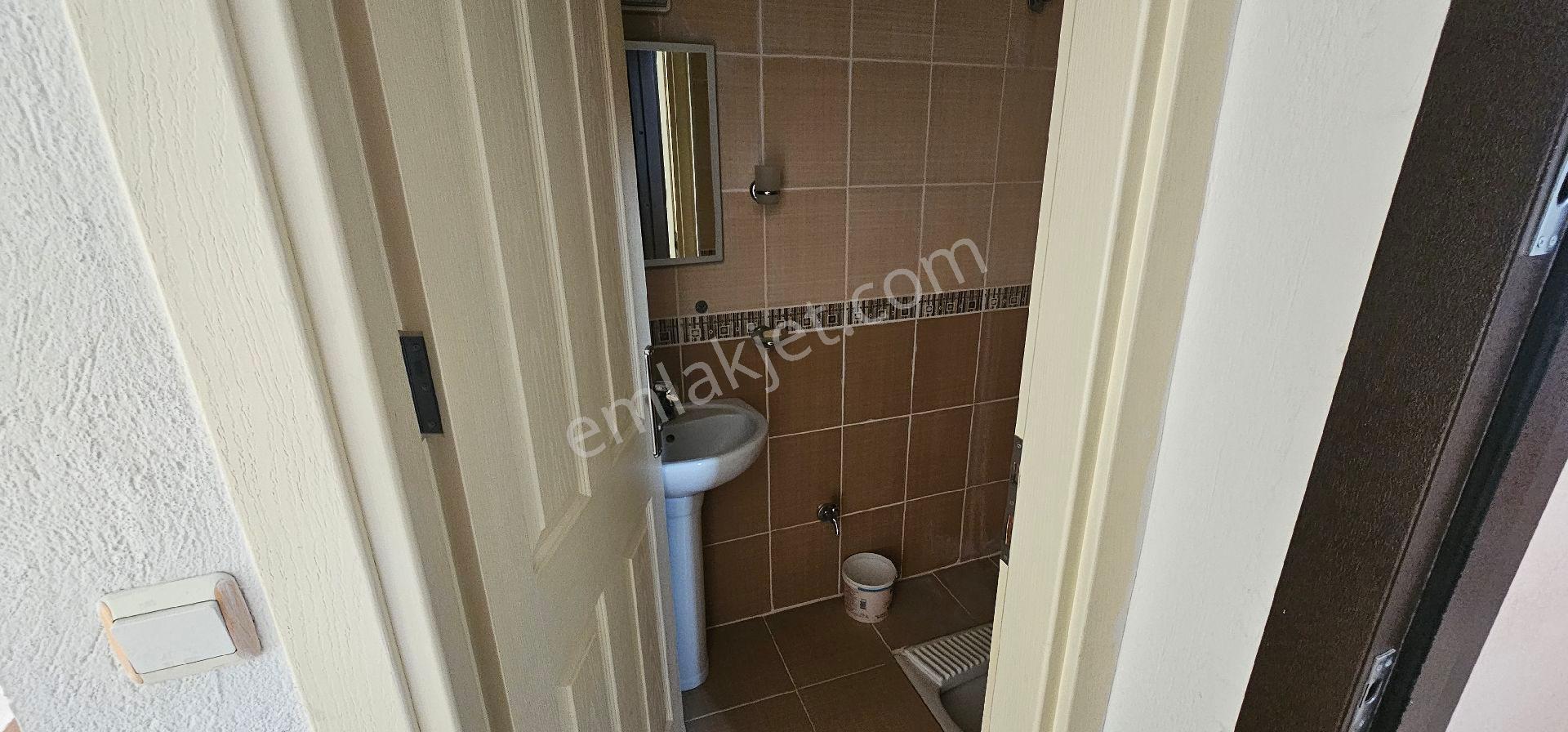 Sarılar Mahallesinde Kiralık Kapalı Mutfak Geniş 2+1 Daire - Görsel 7