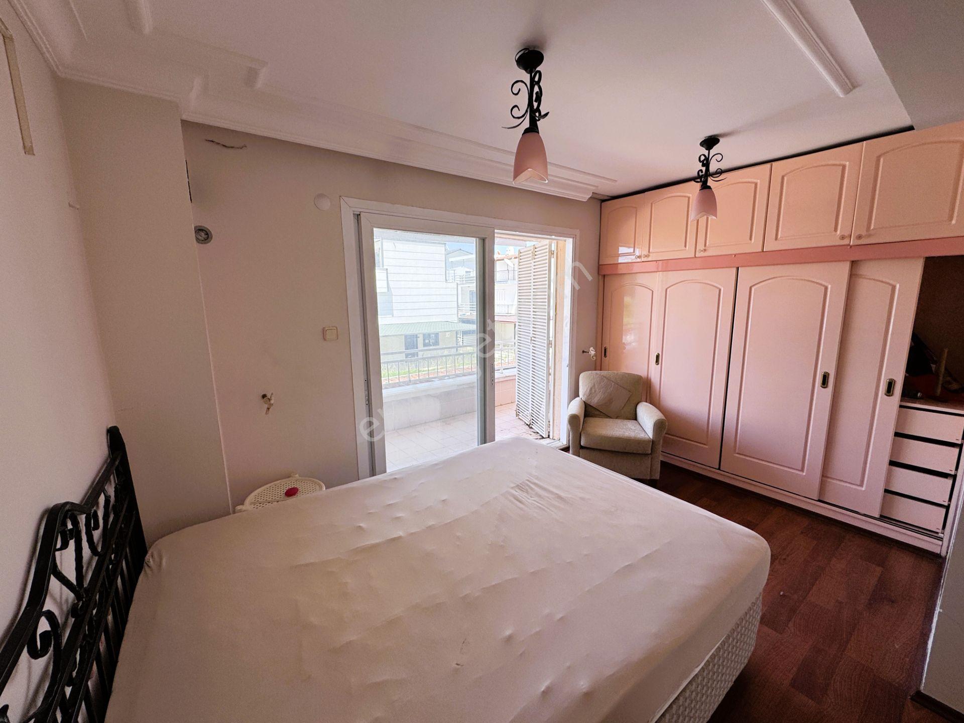 Denize Sıfır Artemis Sitesinde 3+1 Deniz Manzaralı Yazlık Villa - Görsel 17