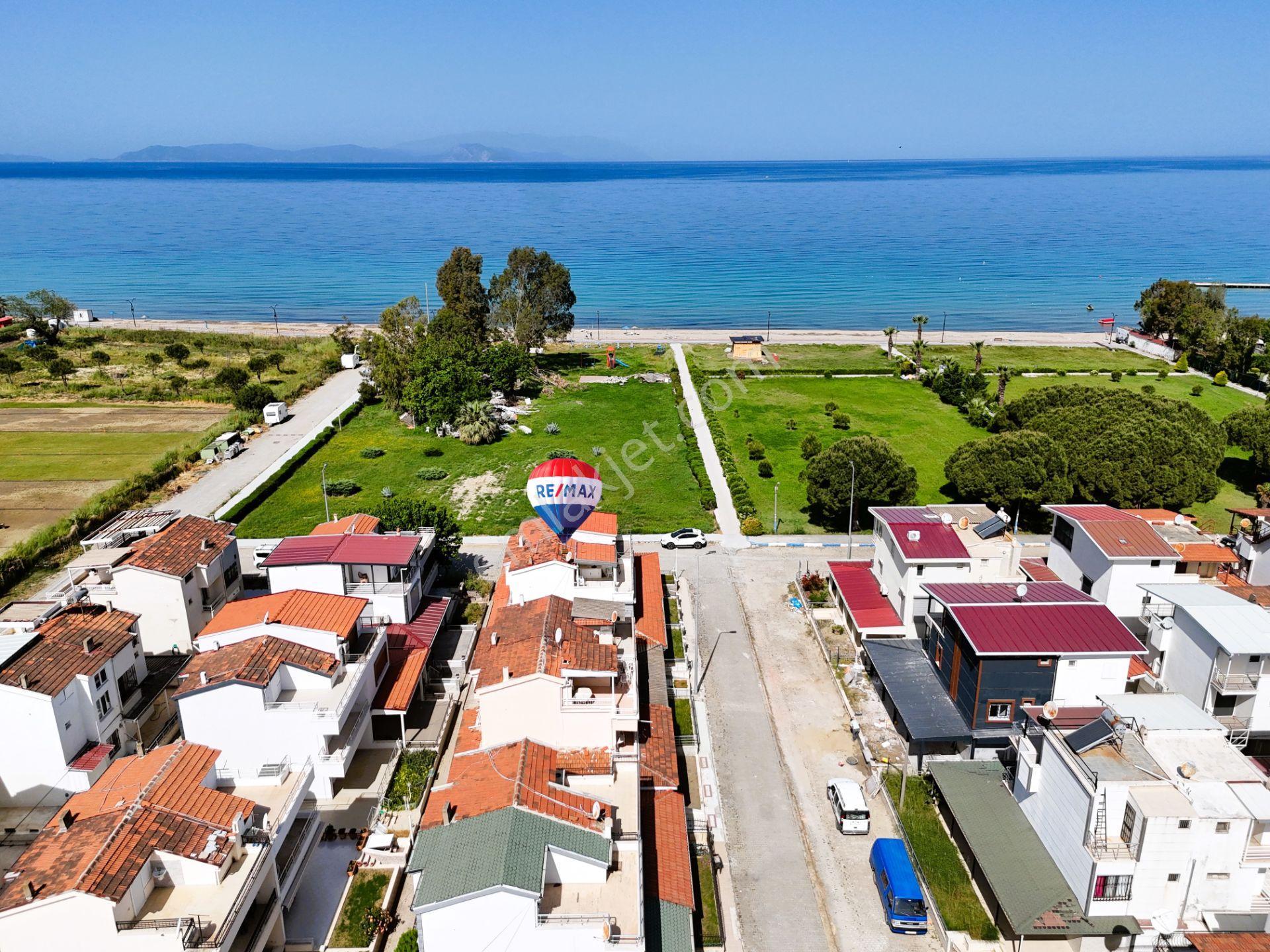 Denize Sıfır Artemis Sitesinde 3+1 Deniz Manzaralı Yazlık Villa