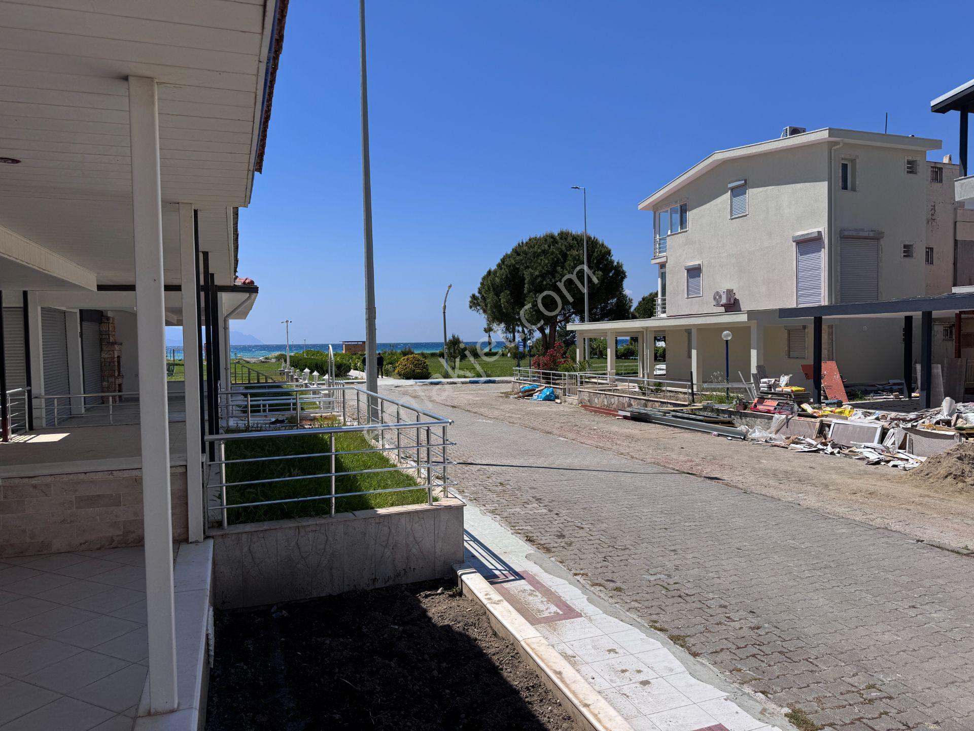 Denize Sıfır Artemis Sitesinde 3+1 Deniz Manzaralı Yazlık Villa - Görsel 7