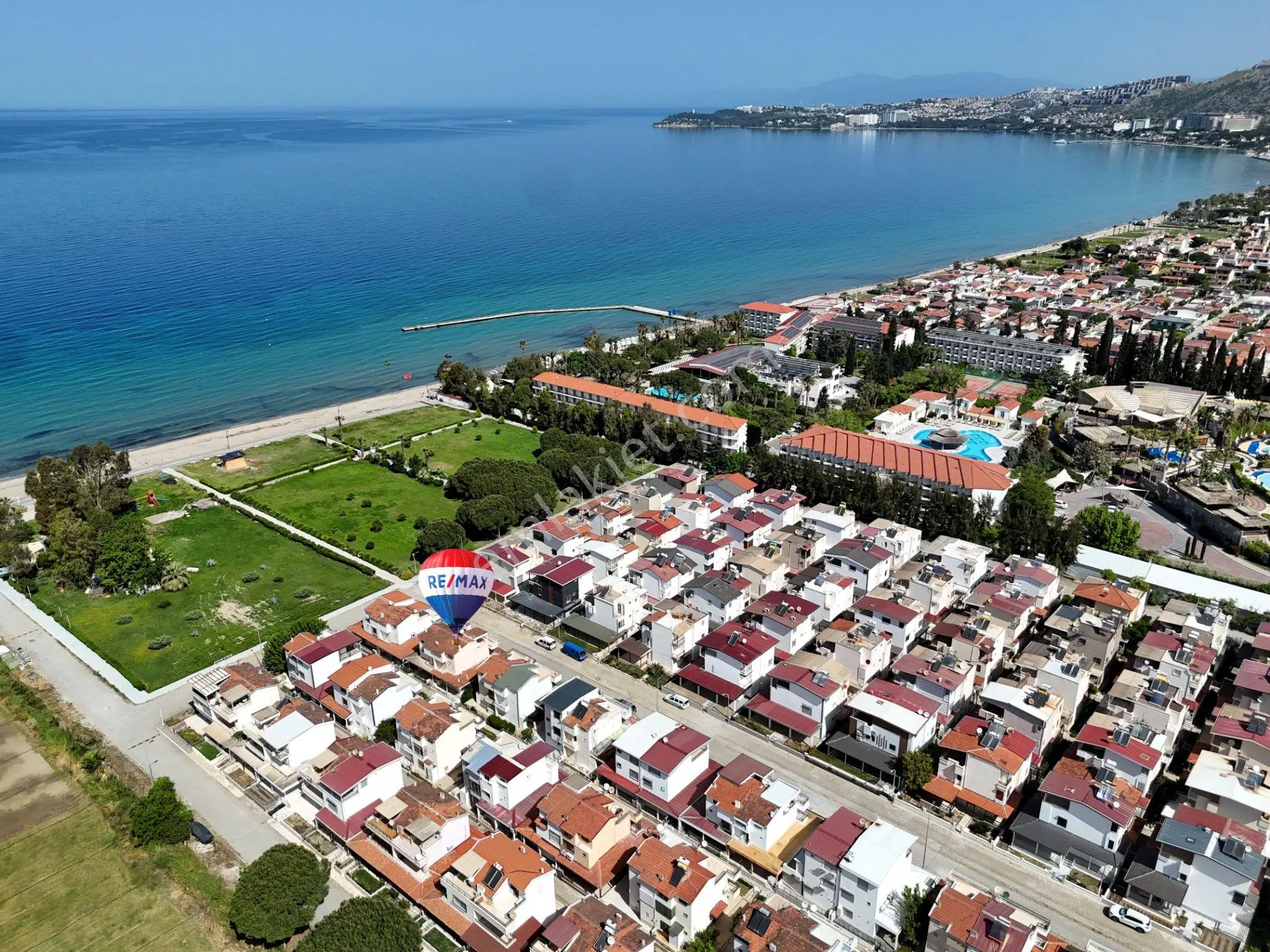 Denize Sıfır Artemis Sitesinde 3+1 Deniz Manzaralı Yazlık Villa - Görsel 4