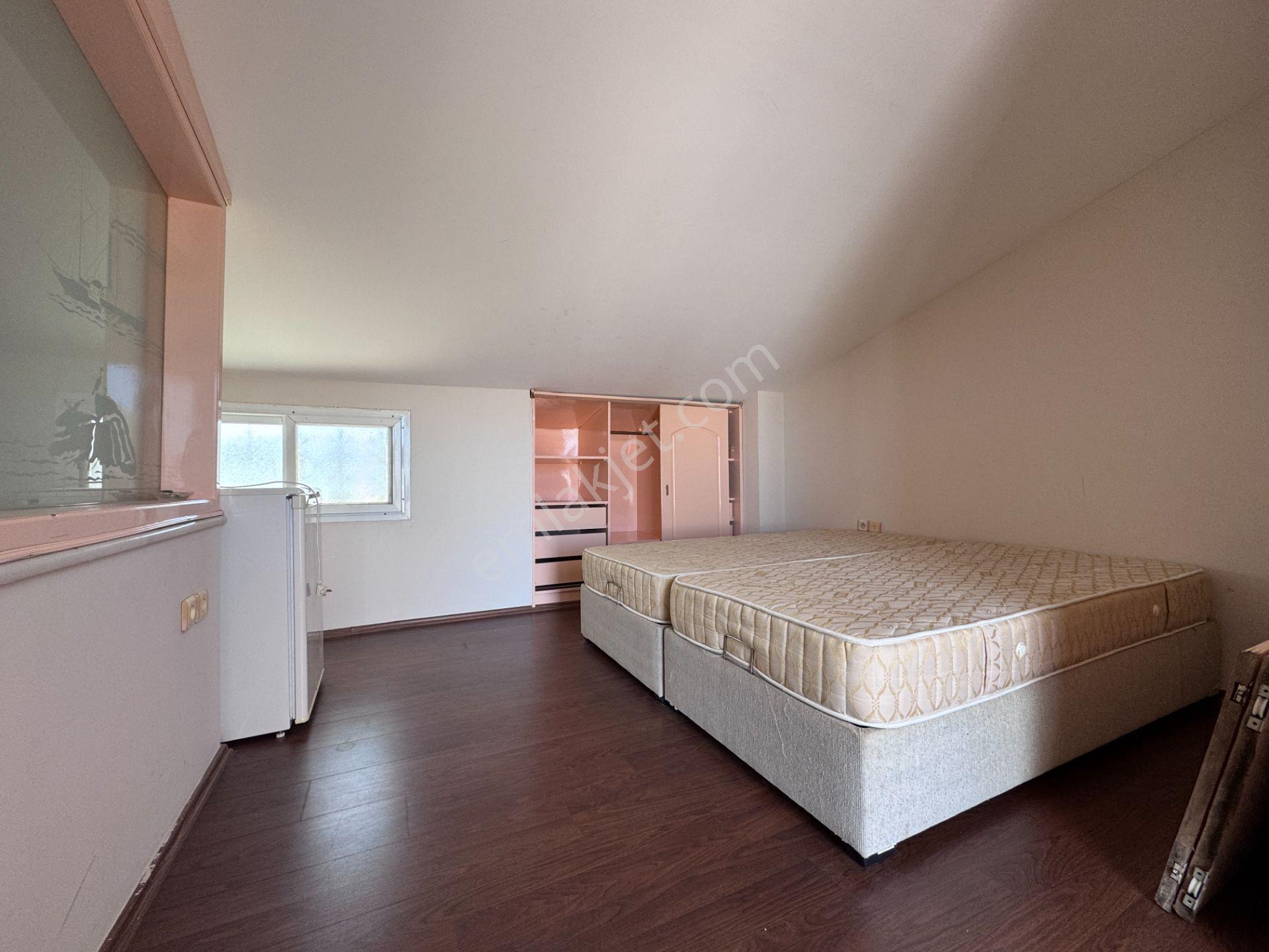 Denize Sıfır Artemis Sitesinde 3+1 Deniz Manzaralı Yazlık Villa - Görsel 24