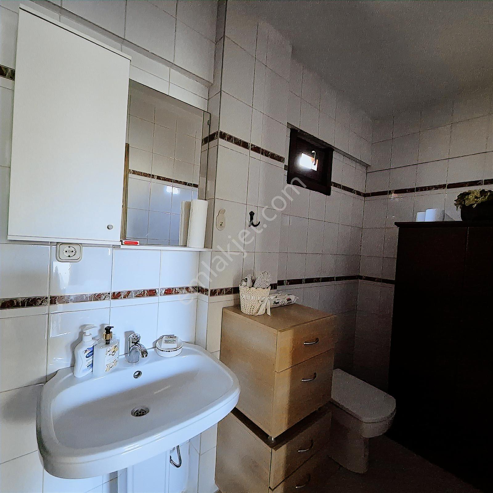 Silivri Selimpaşa Denize Sıfır Havuzlu Site İçinde Satılık Villa - Görsel 17