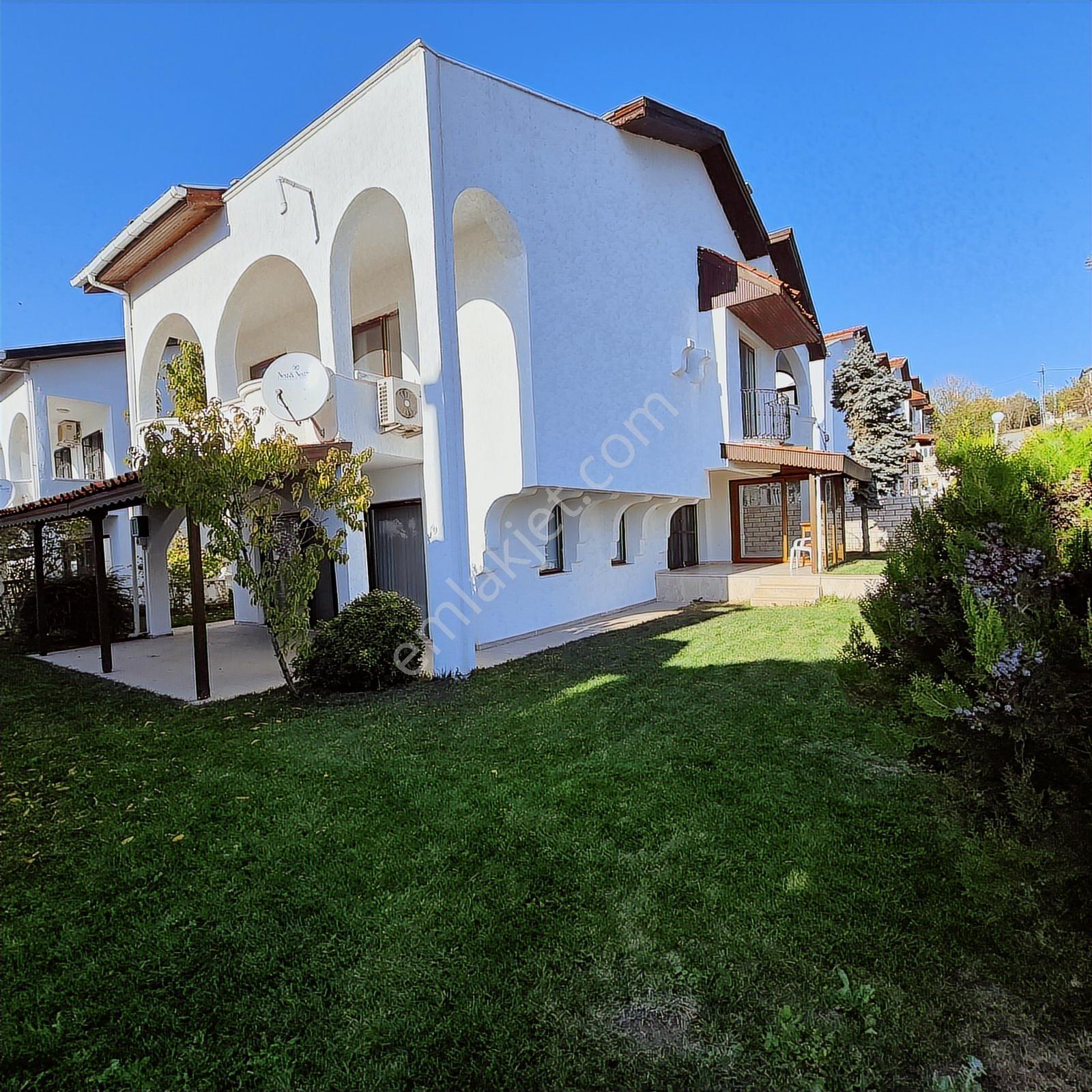 Silivri Selimpaşa Denize Sıfır Havuzlu Site İçinde Satılık Villa - Görsel 20