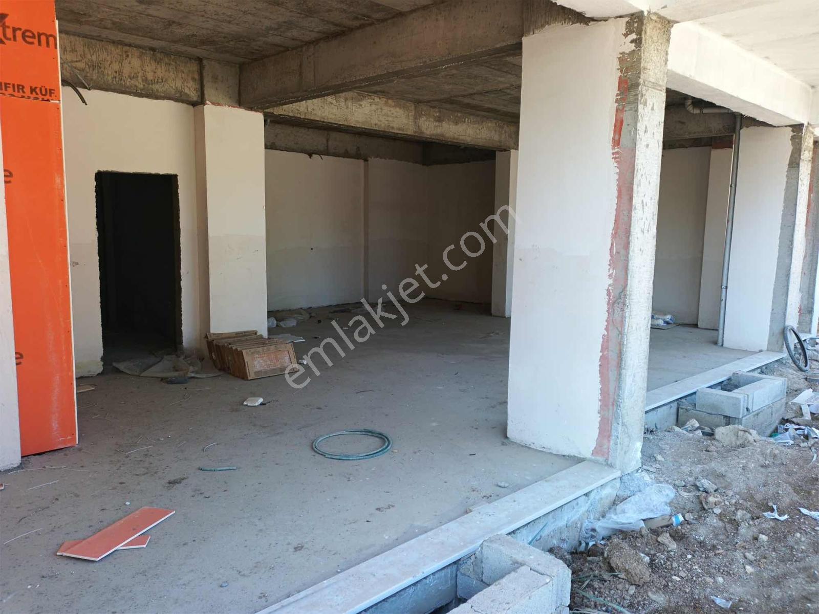 100 M2 Sıfır Dükkan Merkezi Konumda