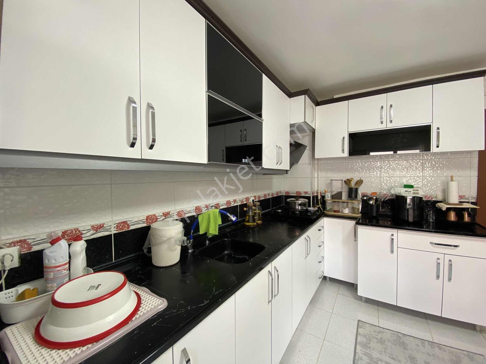 30 Ağustos'da Kilerli Otoparklı 130 M Net 3+1 Satılık Daire - Görsel 43