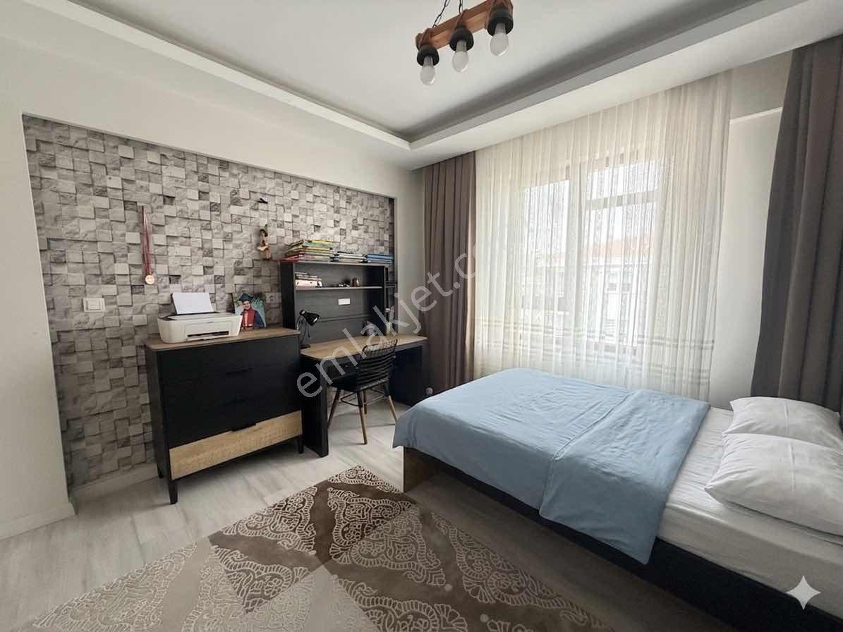 Remax Dem'den Demirkent Cihangir Sitesinde Satılık Daire - Görsel 15