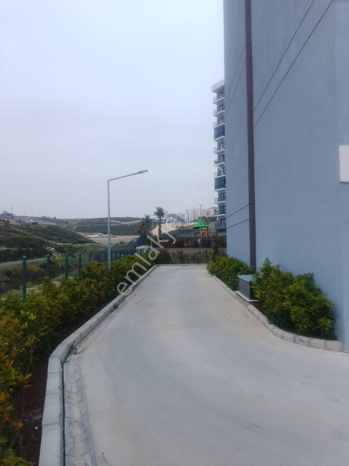 İzmir Buca Portakal Vadisinde 2+1 Eşyalı Satılık Daire - Görsel 6