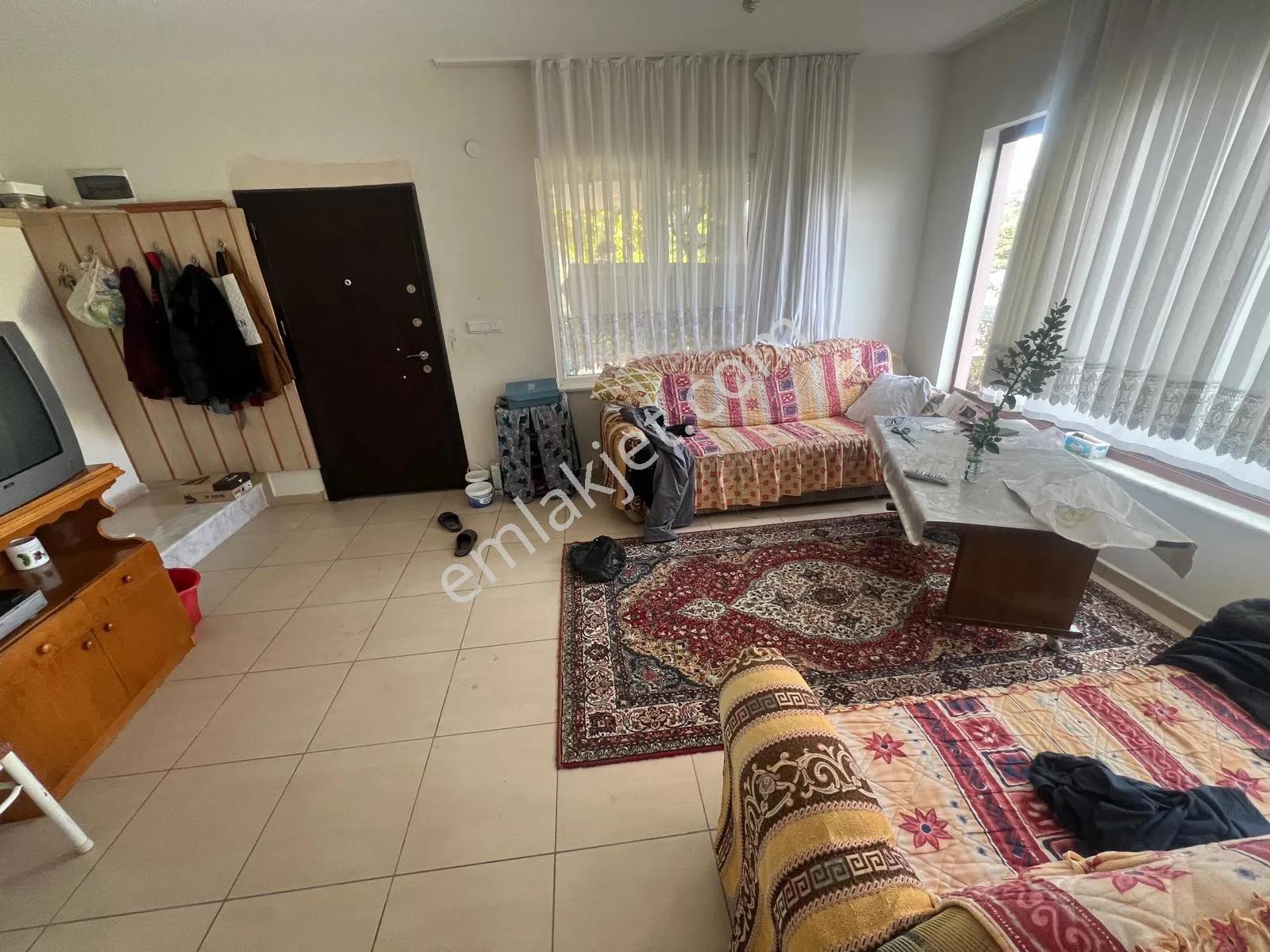 Avukatlar Sitesinde 2 Katlı Satılık Villa - Görsel 6