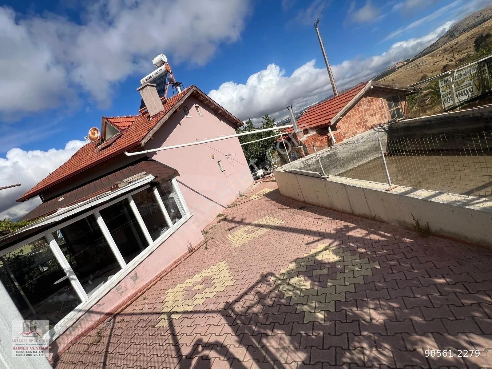 Avukatlar Sitesinde 2 Katlı Satılık Villa - Görsel 4