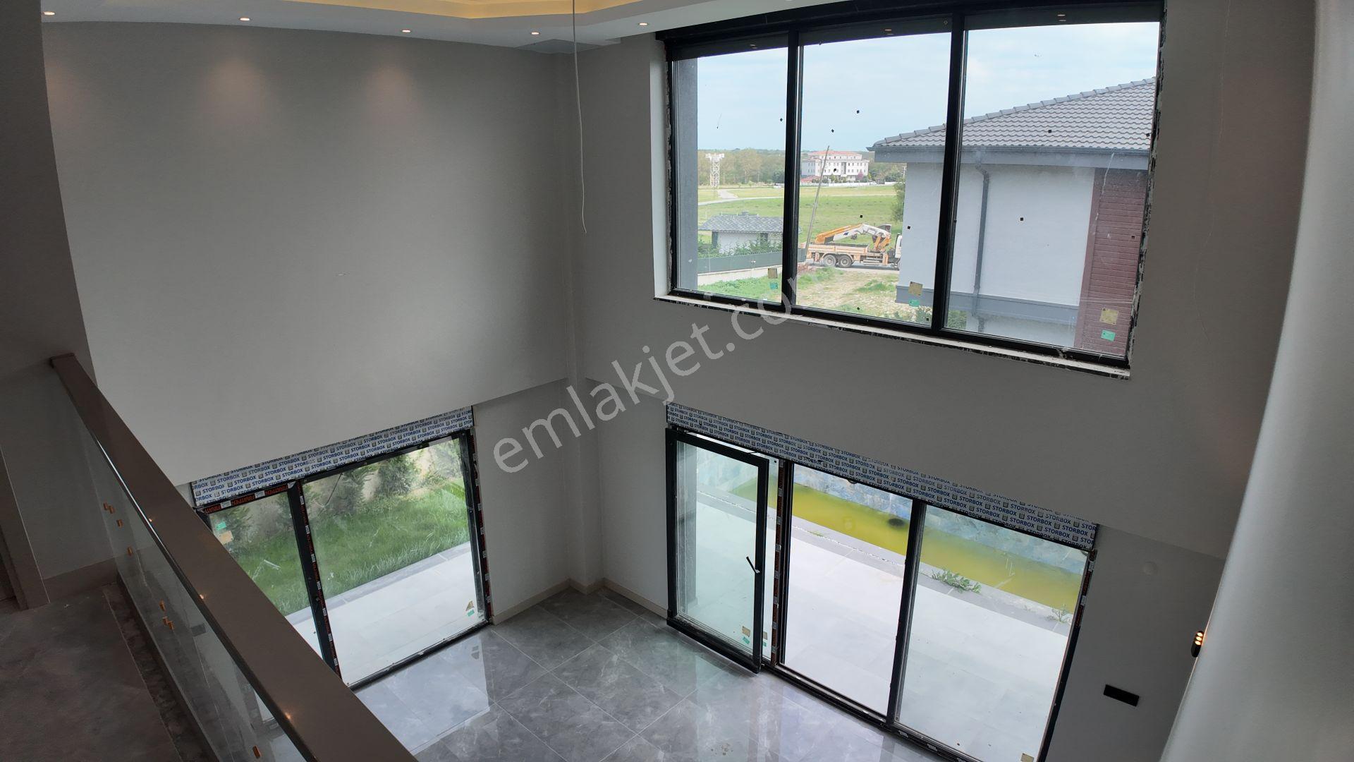Re/max Land'den Ambardere'de 320 M² Müstakil Havuzlu 6+2 Villa! - Görsel 3