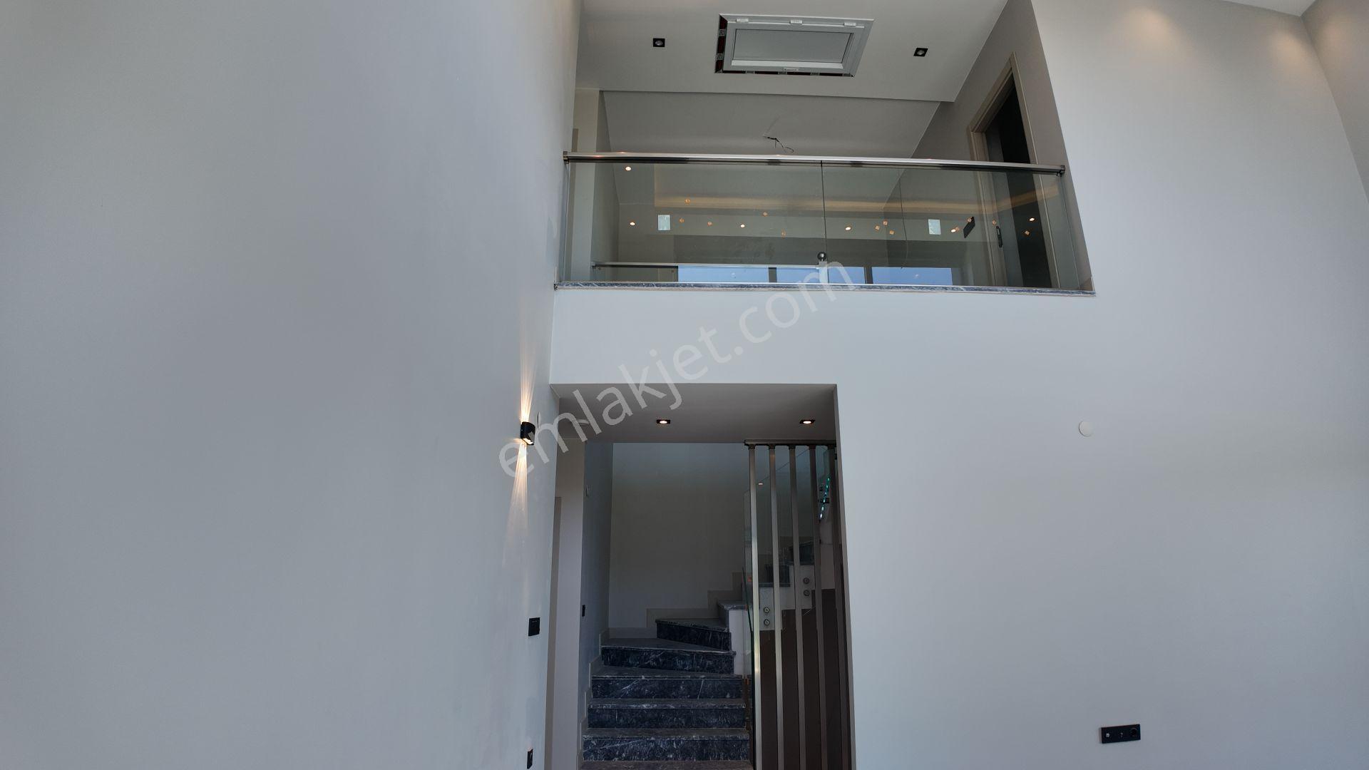 Re/max Land'den Ambardere'de 320 M² Müstakil Havuzlu 6+2 Villa! - Görsel 21