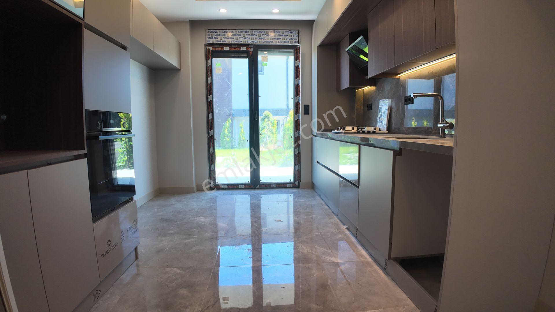 Re/max Land'den Ambardere'de 320 M² Müstakil Havuzlu 6+2 Villa! - Görsel 18