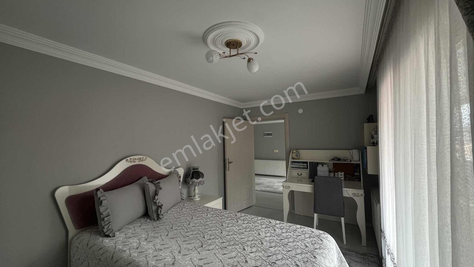Rw Taka | Okullar Bölgesinde Eşyalı Satılık 5+1 Dubleks Daire - Görsel 23