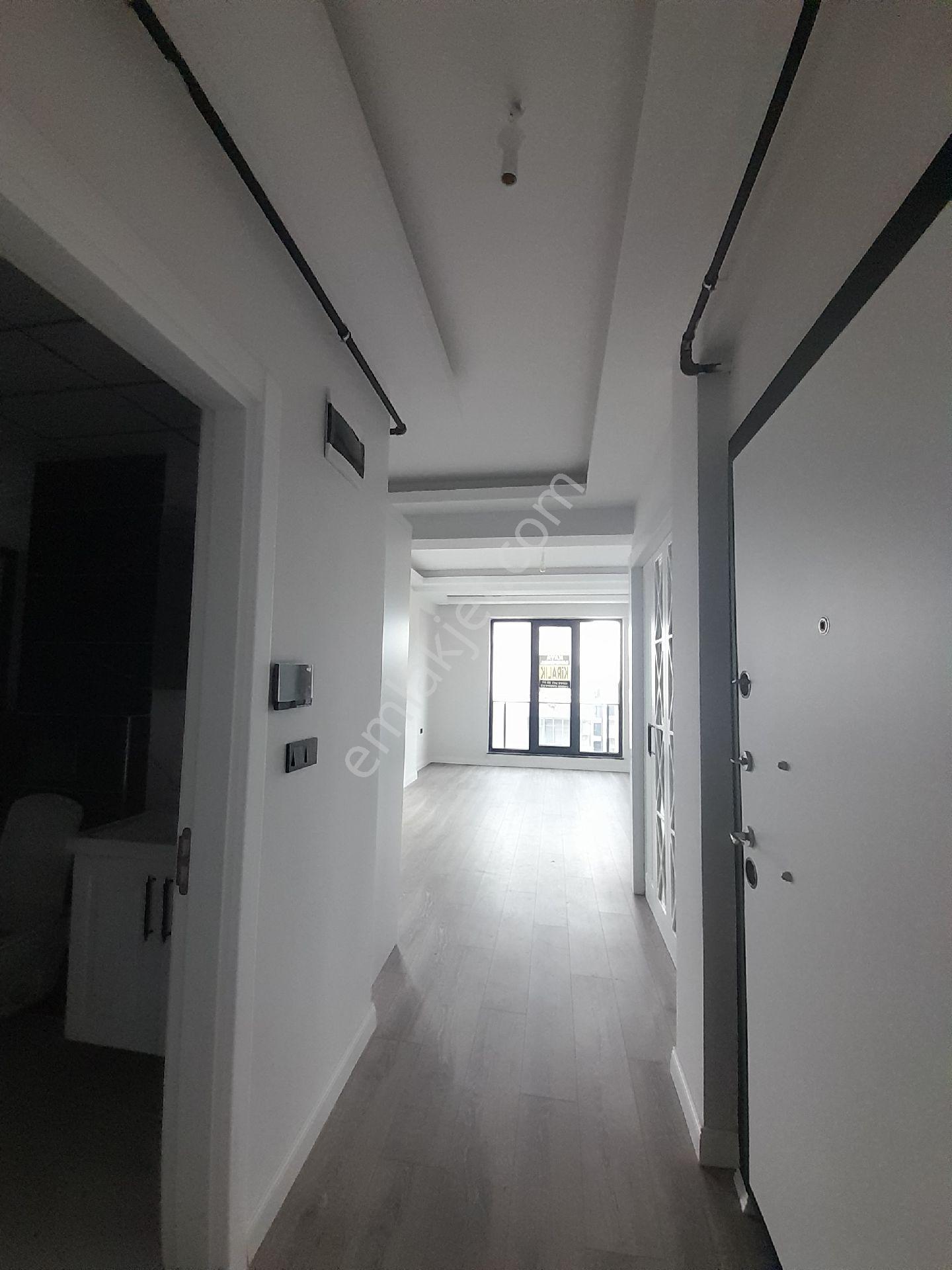 Pelitköy Yolunda Kiralık Daire - Görsel 17
