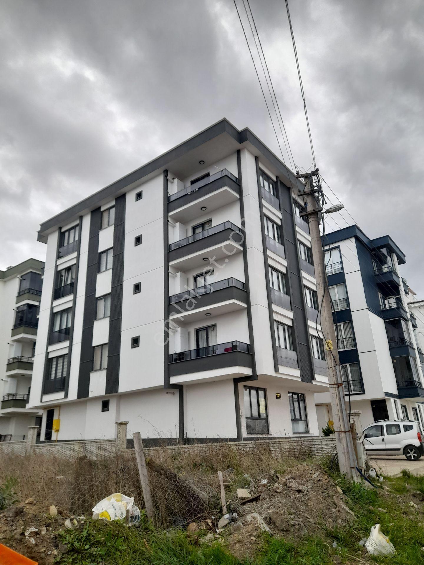 Pelitköy Yolunda Kiralık Daire