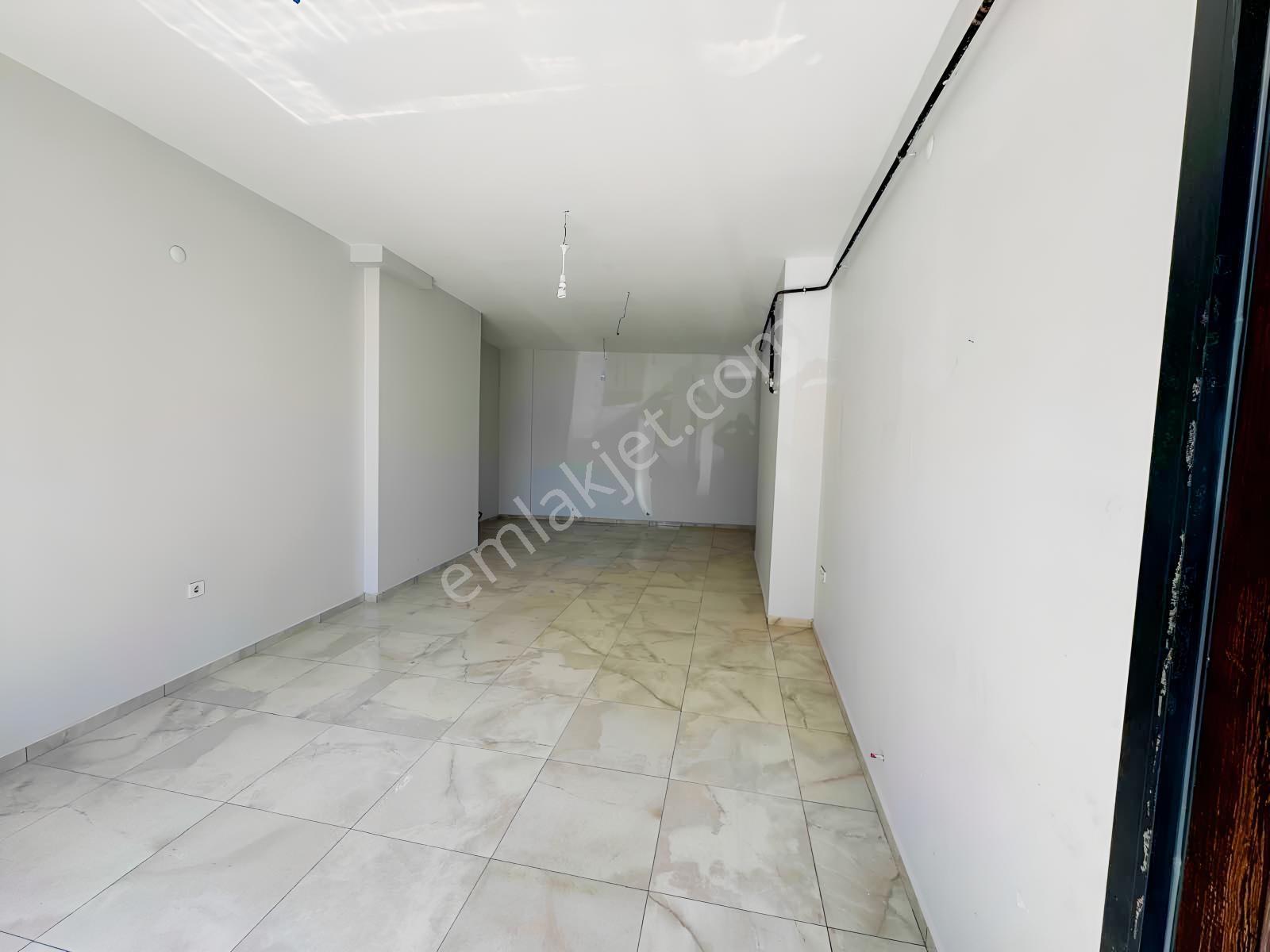 Hacıilbey Mahallesi'nde Çarşı Yakını Kiralık 80 M² Dükkan - Görsel 4