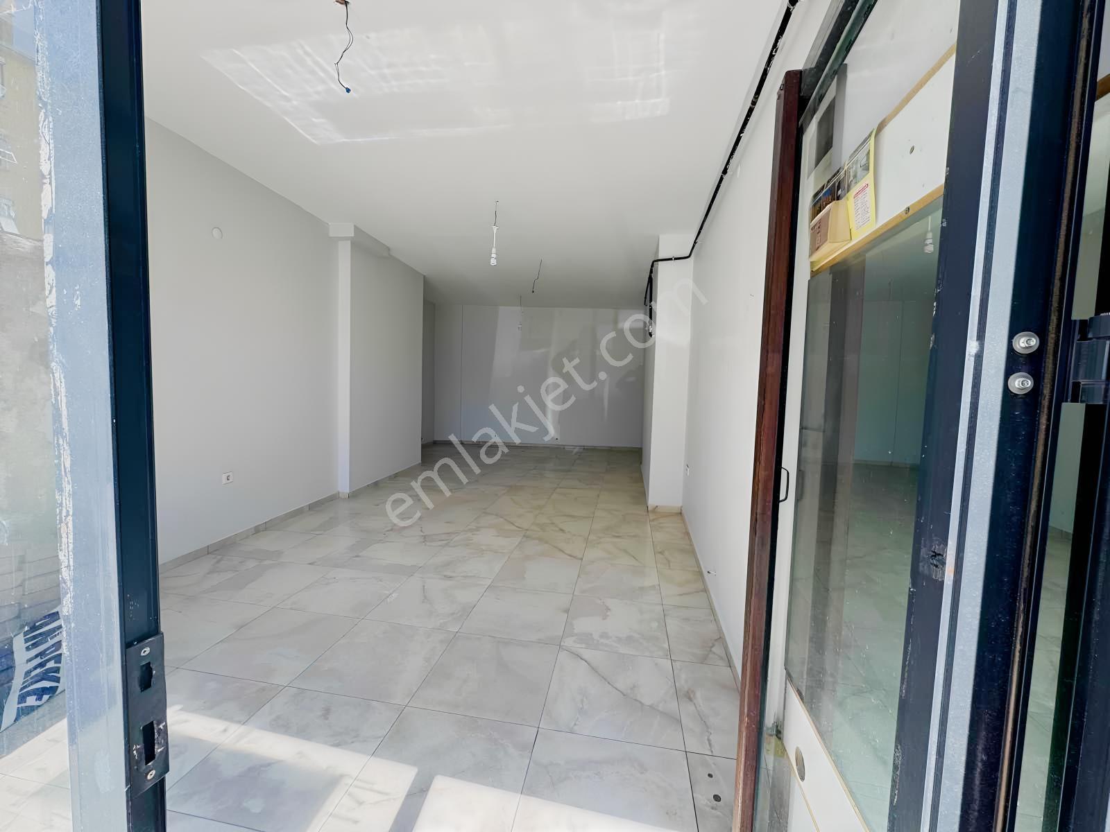 Hacıilbey Mahallesi'nde Çarşı Yakını Kiralık 80 M² Dükkan - Görsel 5