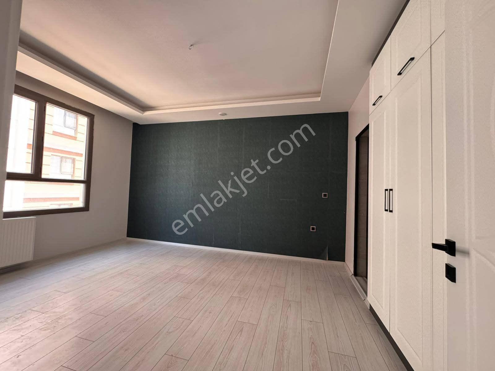 Sahra Emlaktan Yenikent Toki Site İçinde Kiralık Lüx Daire - Görsel 8