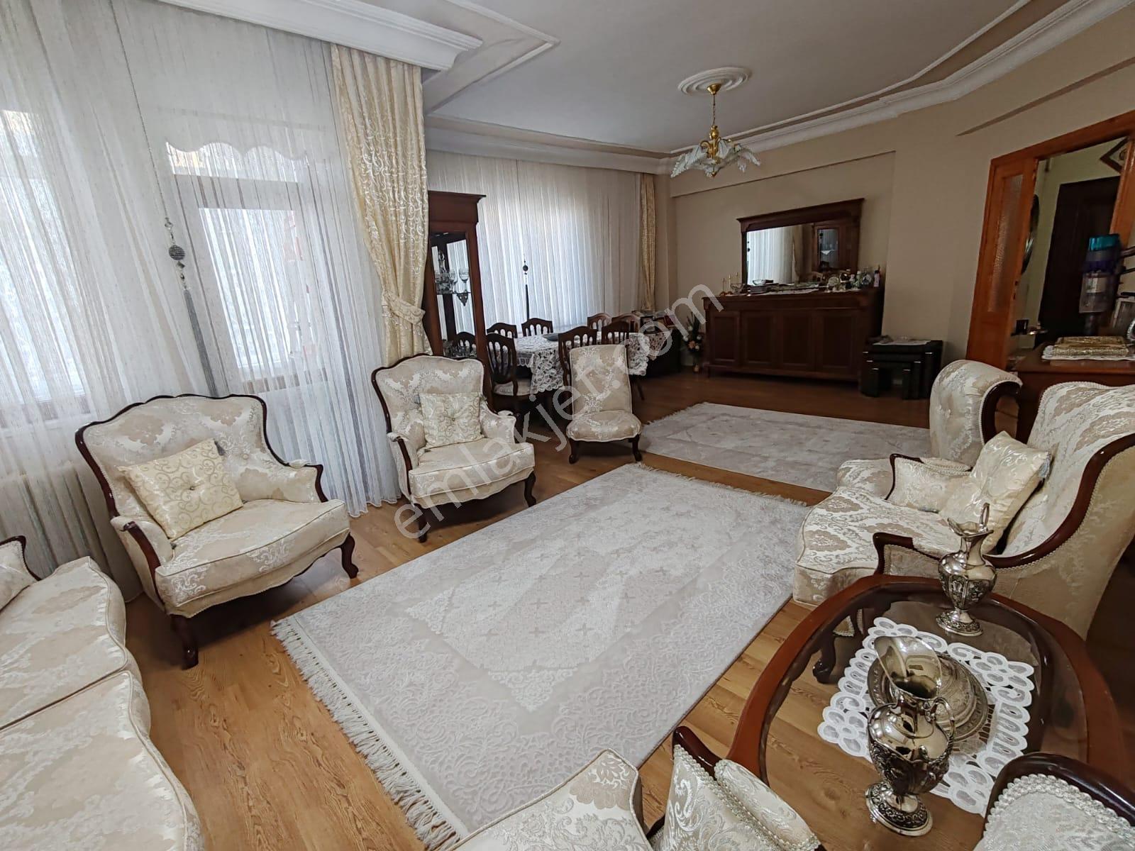 Sahibinden Acil Satılk Kayakyolu Site İçerisinde 3+1 Daire - Görsel 13