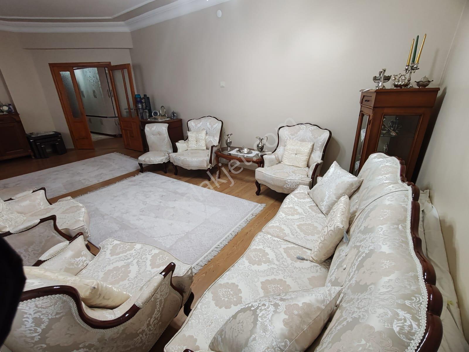 Sahibinden Acil Satılk Kayakyolu Site İçerisinde 3+1 Daire - Görsel 12